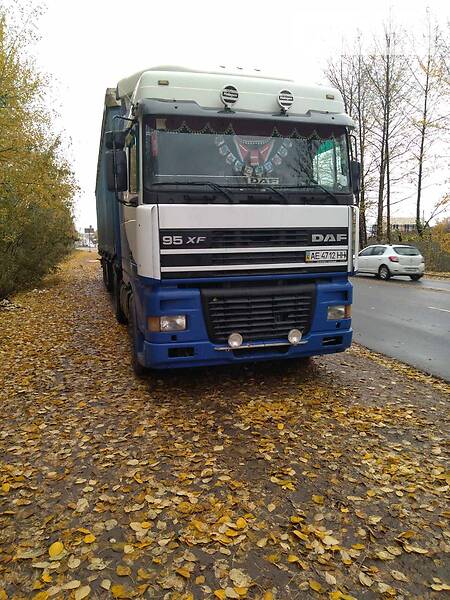 Тягач DAF XF 95 1997 в Никополе