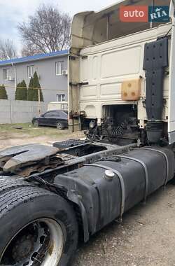 Тягач DAF XF 95 2000 в 