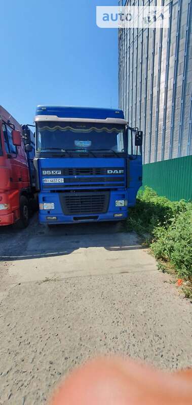 Зерновоз DAF XF 95 2003 в Диканьке