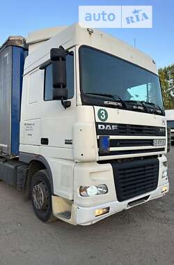 Тягач DAF XF 95 2005 в Киеве