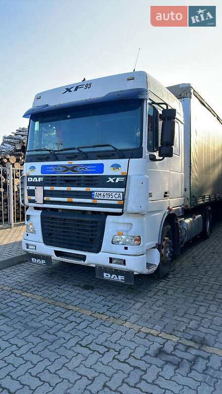 Тягач DAF XF 95 2004 в Олевську