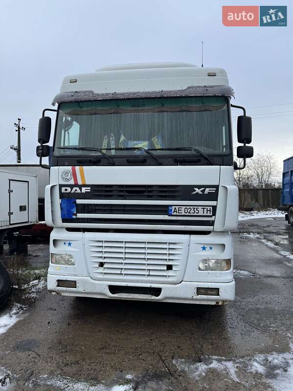 Зерновоз DAF XF 95 2004 в Киеве