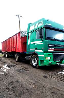 Зерновоз DAF XF 95 2001 в Кривом Роге