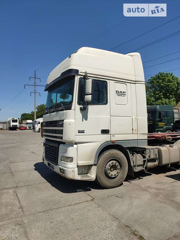 Контейнеровоз DAF XF 95 2006 в Одесі