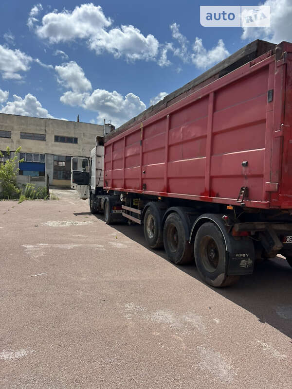 Самосвал DAF XF 95 2004 в Чернигове