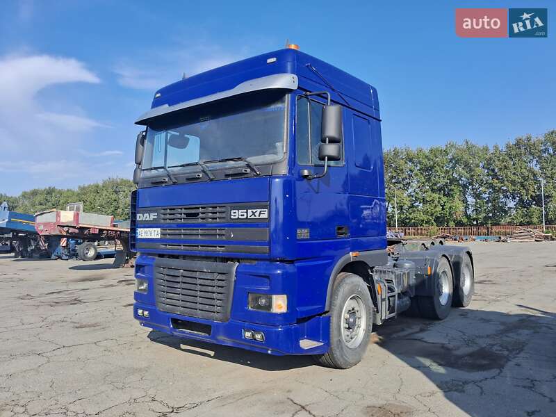 Тягач DAF XF 95 2002 в Днепре