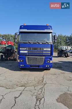 Тягач DAF XF 95 2002 в 
