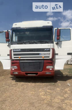 Тягач DAF XF 95 2001 в Тарутиному