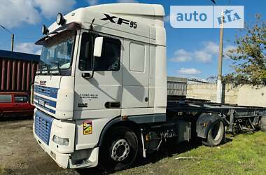 Тягач DAF XF 95 2005 в Одессе