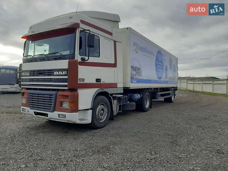 Тягач DAF XF 95 2002 в Луцке