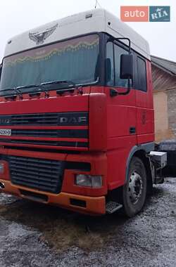 Тягач DAF XF 95 2000 в Люботине