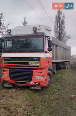 Зерновоз DAF XF 95 2003 в Маяках