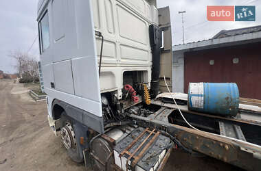 Тягач DAF XF 95 2000 в 