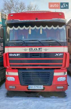 Тягач DAF XF 95 2003 в Каменском