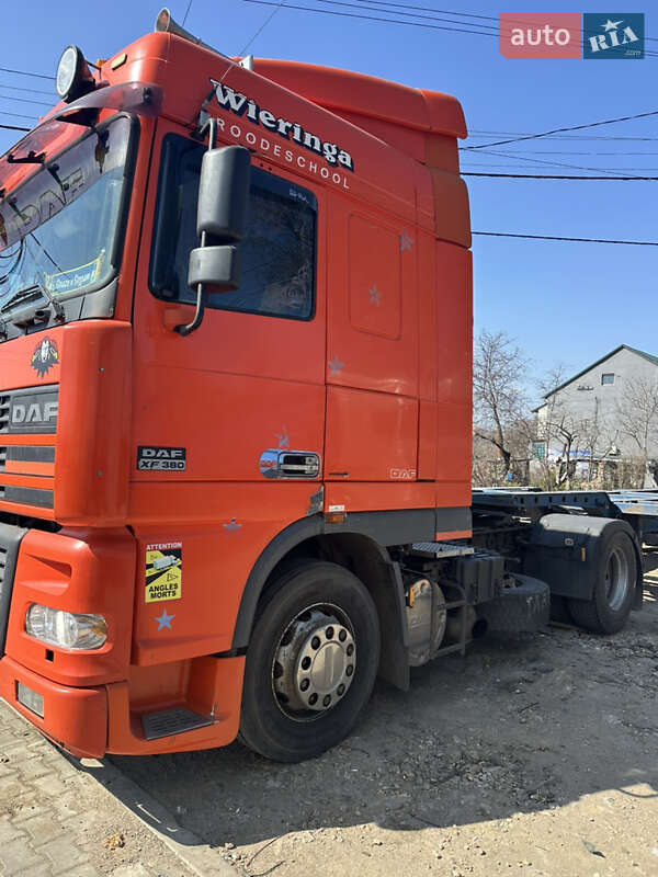 Тягач DAF XF 95 2001 в Одессе