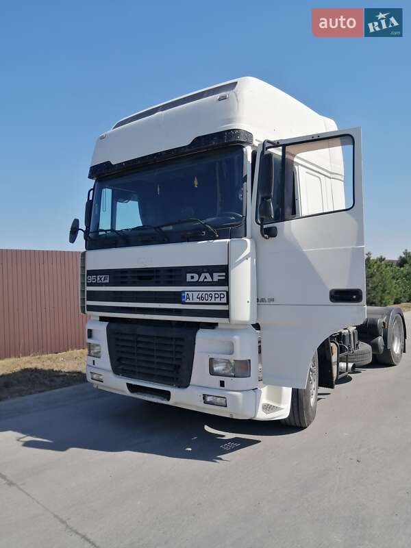 Тягач DAF XF 95 2001 в Києві