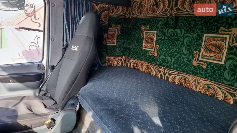 Вантажний фургон DAF XF 95 1999 в Дніпрі