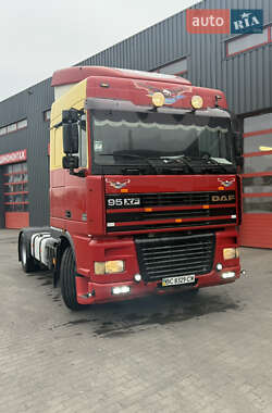 Тягач DAF XF 95 2000 в 