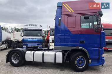Тягач DAF XF 95 2000 в 