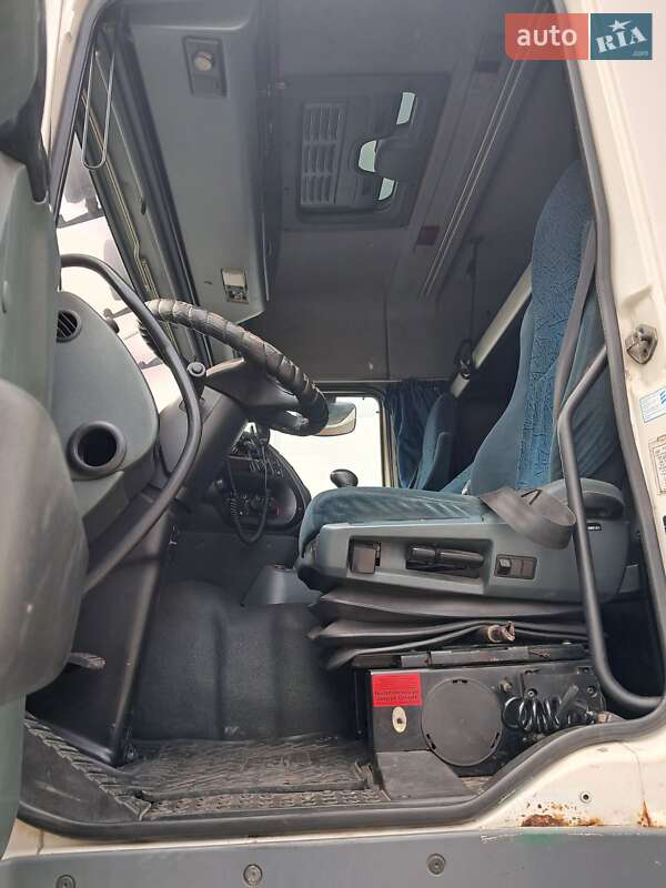 Тягач DAF XF 95 2005 в Дніпрі