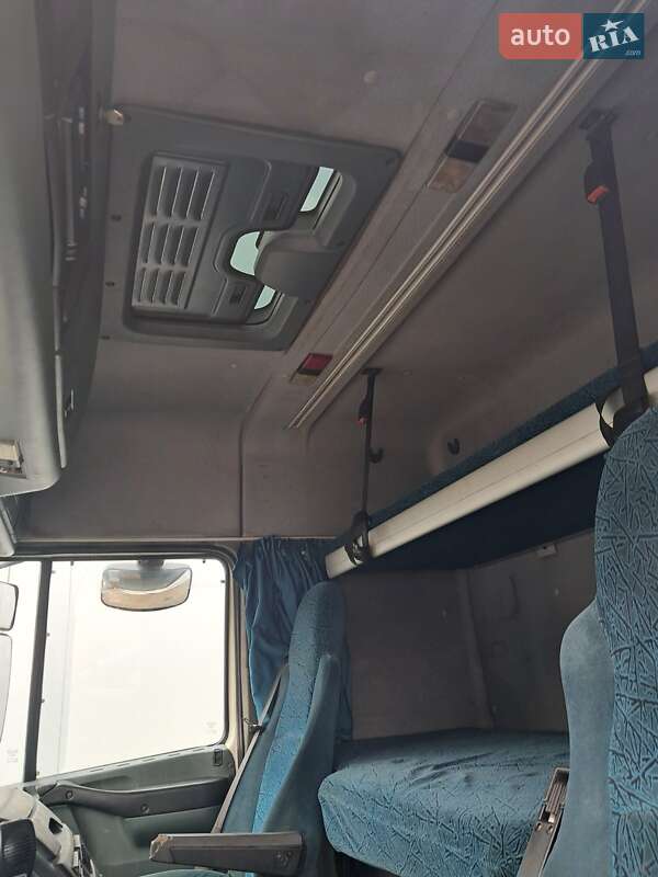 Тягач DAF XF 95 2005 в Дніпрі