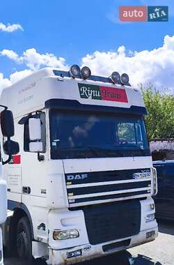 Контейнеровоз DAF XF 95 2004 в 