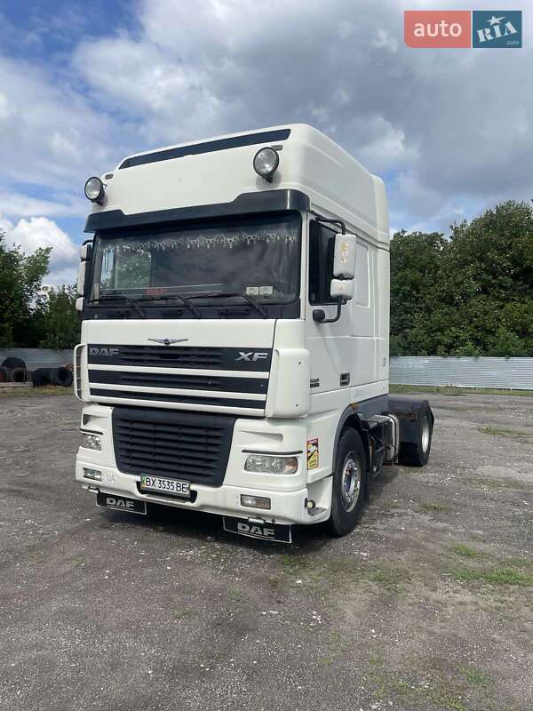 Тягач DAF XF 95 2004 в Ярмолинцах