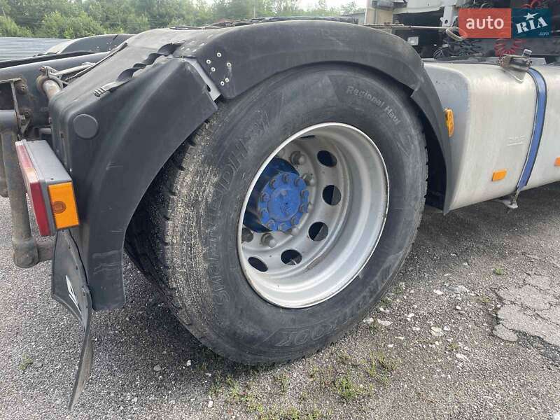 Тягач DAF XF 95 2004 в Ярмолинцах