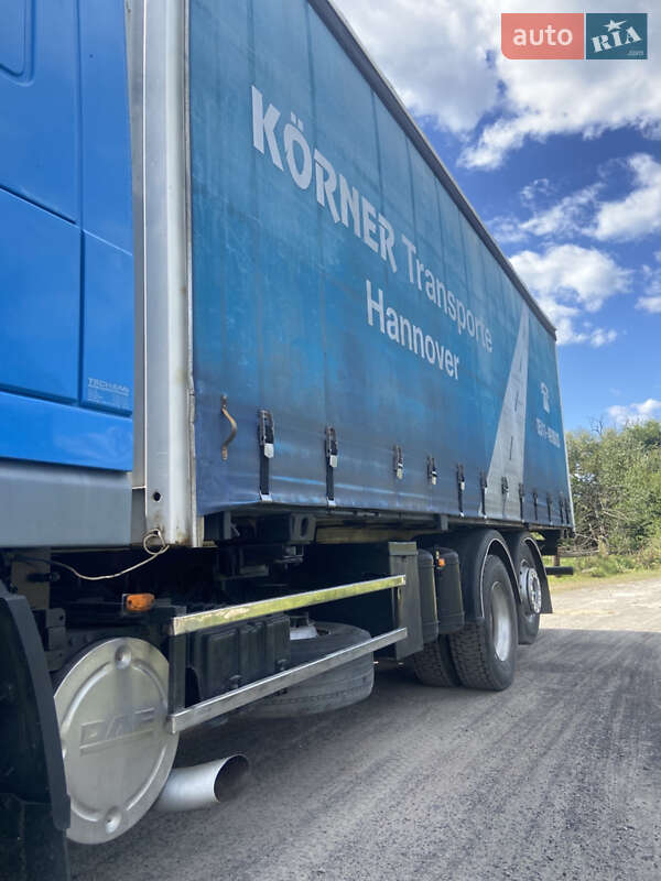 Грузовой фургон DAF XF 95 2004 в Рокитном