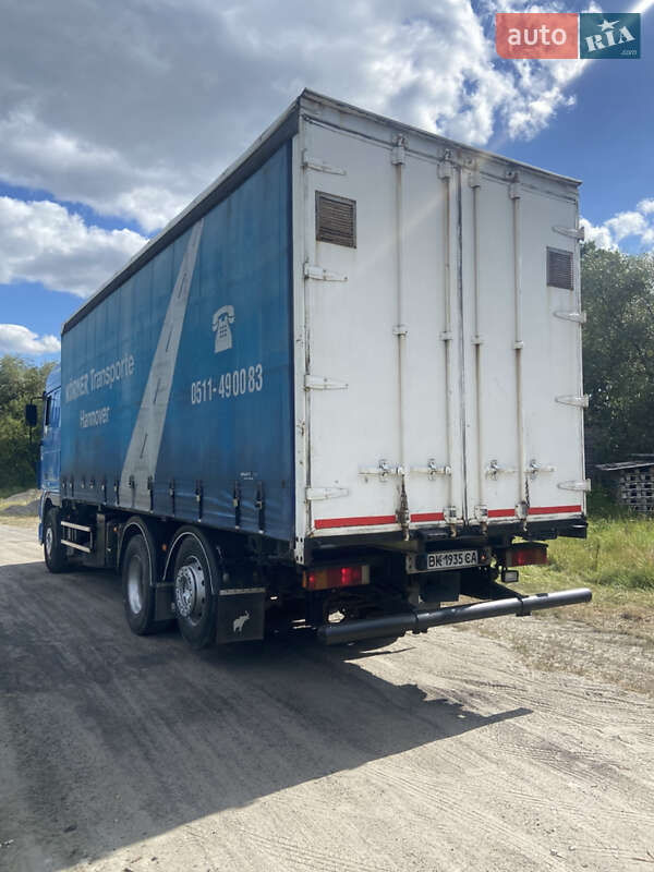 Грузовой фургон DAF XF 95 2004 в Рокитном