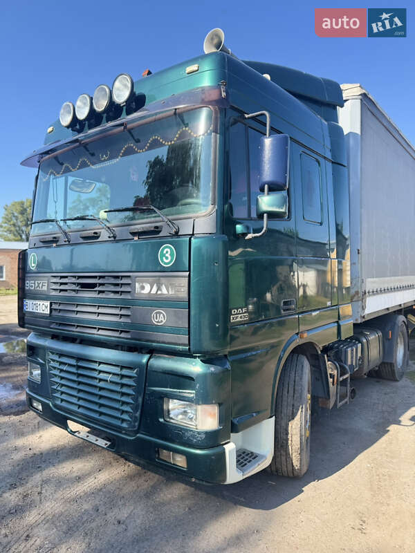 Тягач DAF XF 95 2003 в Полтаве
