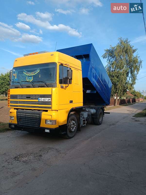 Самоскид DAF XF 95 1999 в Новомосковську