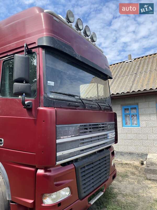 Тягач DAF XF 95 1999 в Виннице