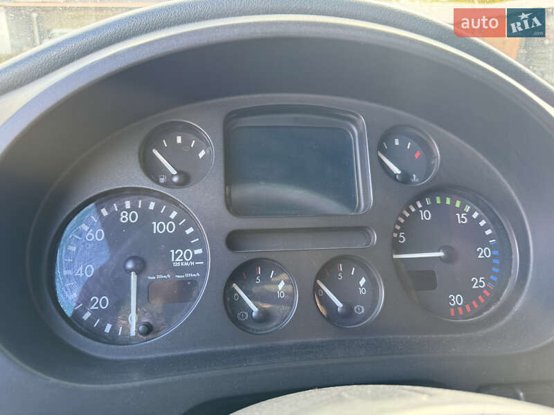 Зерновоз DAF XF 95 2006 в Остроге