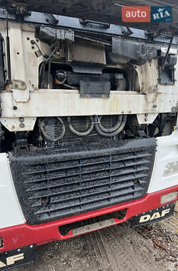 Тягач DAF XF 95 2004 в 