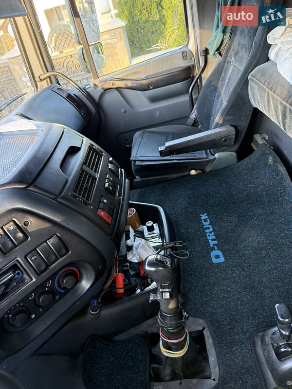 Тягач DAF XF 95 2002 в Чернівцях