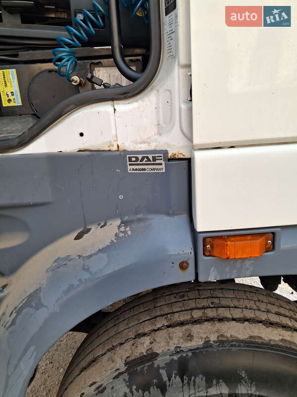 Контейнеровоз DAF XF 95 2005 в Полтаве