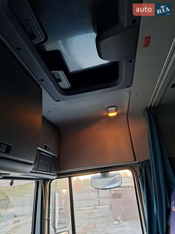 Тягач DAF XF 95 2006 в Борисполі