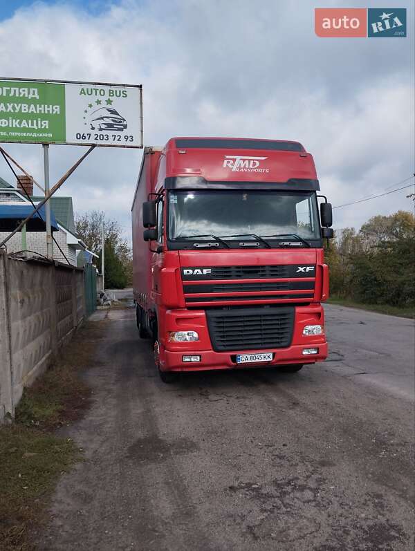 Вантажний фургон DAF XF 95 2006 в Кременчуці