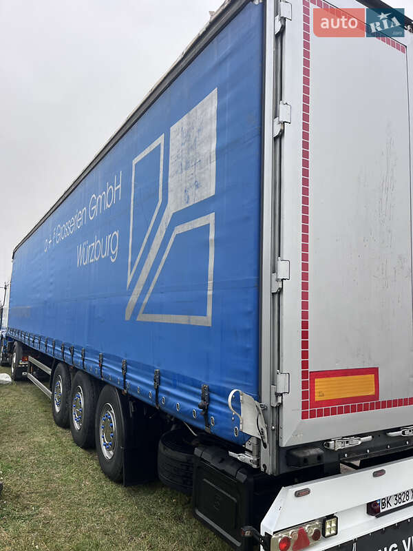 Тягач DAF XF 95 2000 в Рокитном