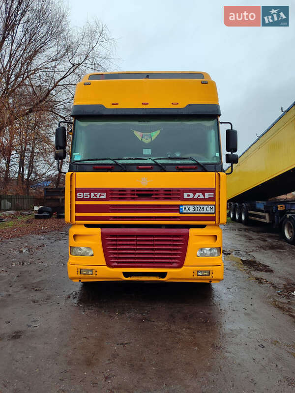 Тягач DAF XF 95 2002 в Харькове