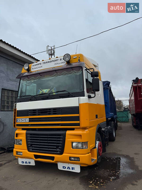Тягач DAF XF 95 2001 в Ніжині