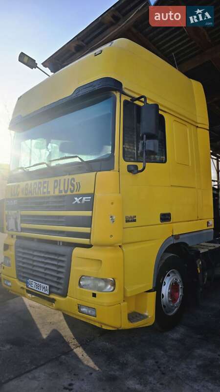 Тягач DAF XF 95 2003 в Каменском