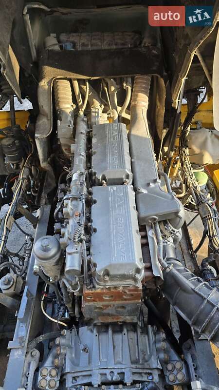 Тягач DAF XF 95 2003 в Каменском