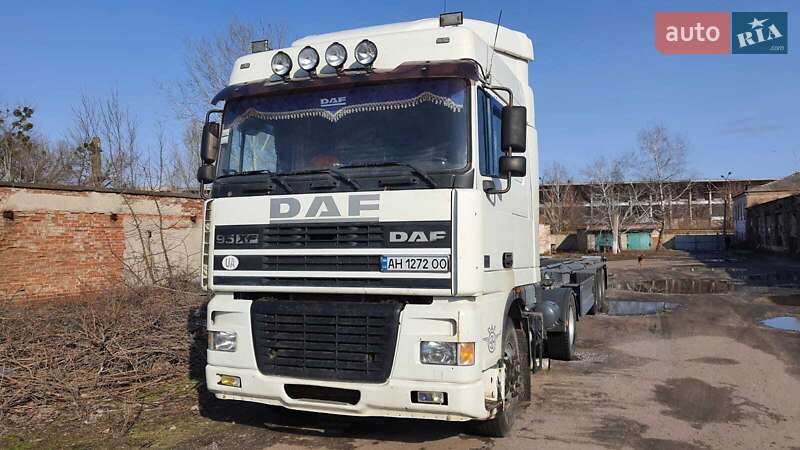 Тентований DAF XF 95 2001 в Слов'янську