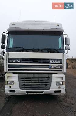 Тягач DAF XF 95 1999 в Раздельной
