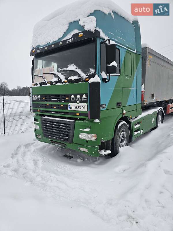 Тягач DAF XF 95 2002 в Збараже