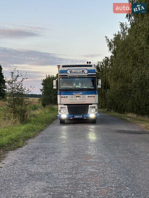 Тентованый DAF XF 95 2000 в Николаеве фото Тентованый DAF XF 95 2000 в Николаеве
