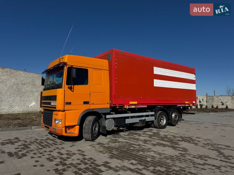 Контейнеровоз DAF XF 95 2002 в Вознесенську