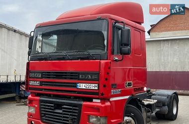 Тягач DAF XF 95 2000 в Калуше